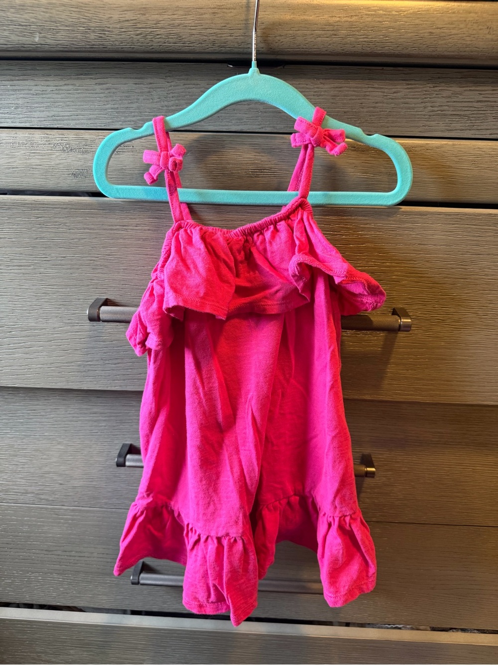 Old Navy Toddler Girl Hot Pink Summer Dress with Ruffles Size 2T Like New